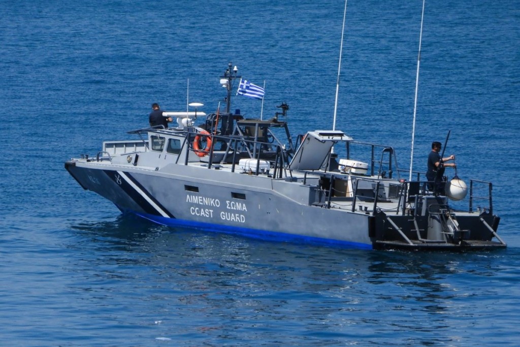 Τραγωδία στην Κρήτη – Νεκρός ένας άνδρας μετά από διάσωση μεταναστών – Ανάμεσα τους γυναίκες και παιδιά (pics)