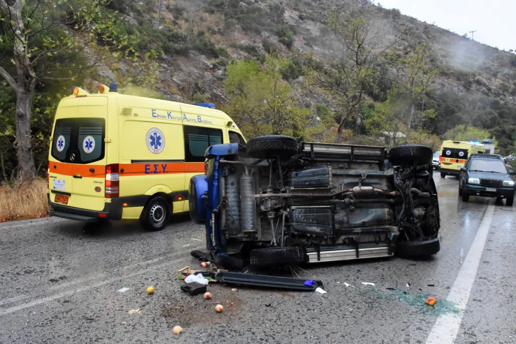 Η επεισοδιακή καταδίωξη στην Εγνατία που οδήγησε στο φρικτό τροχαίο με τους επτά νεκρούς (pics)