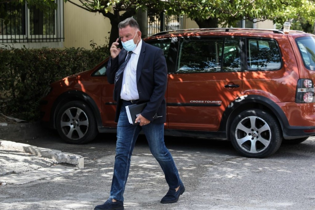 Σοβαρό τροχαίο για τον Αλέξη Κούγια (pics)