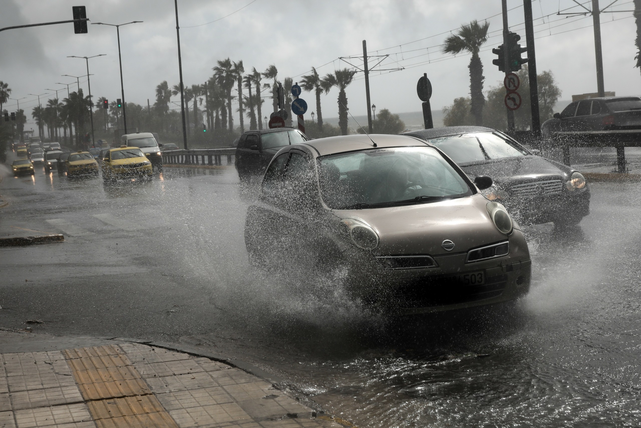 Πού θα χτυπήσουν τα επικίνδυνα καιρικά φαινόμενα το Σάββατο