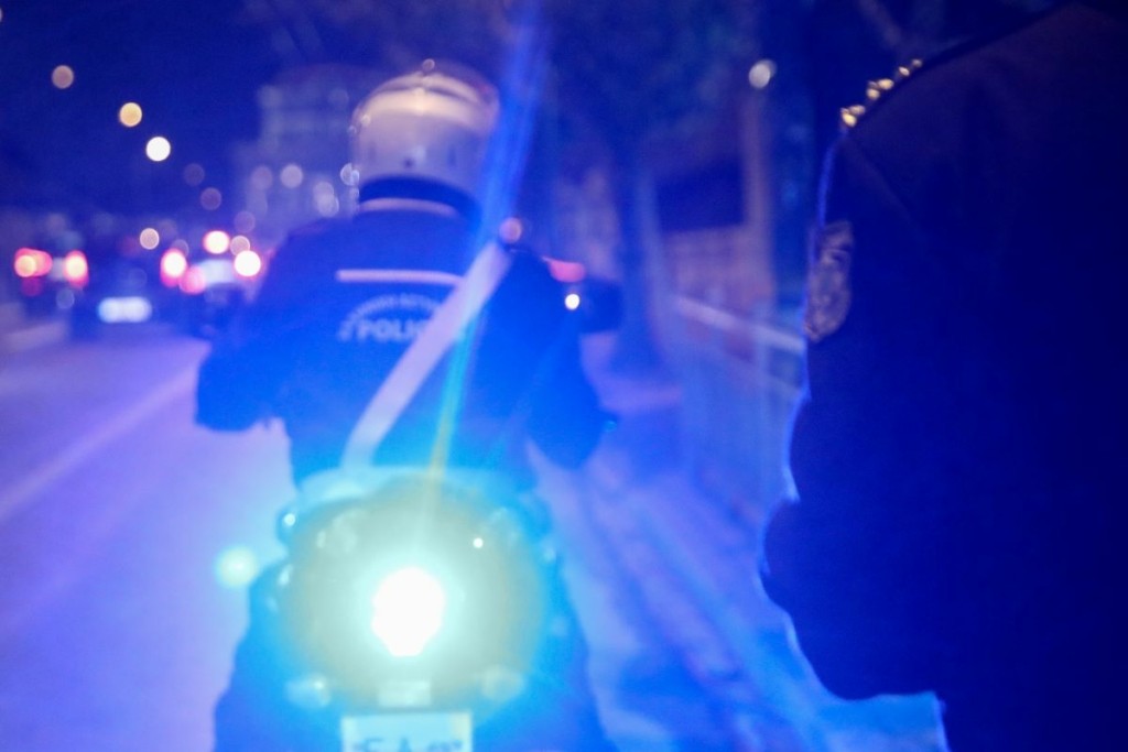 Με μολότοφ και μπουκάλια “ξεσήκωσε” το Μαρούσι ομάδα 60 ατόμων – Άρπαξαν τους πυροσβεστήρες από τον σταθμό “Ηράκλειο”