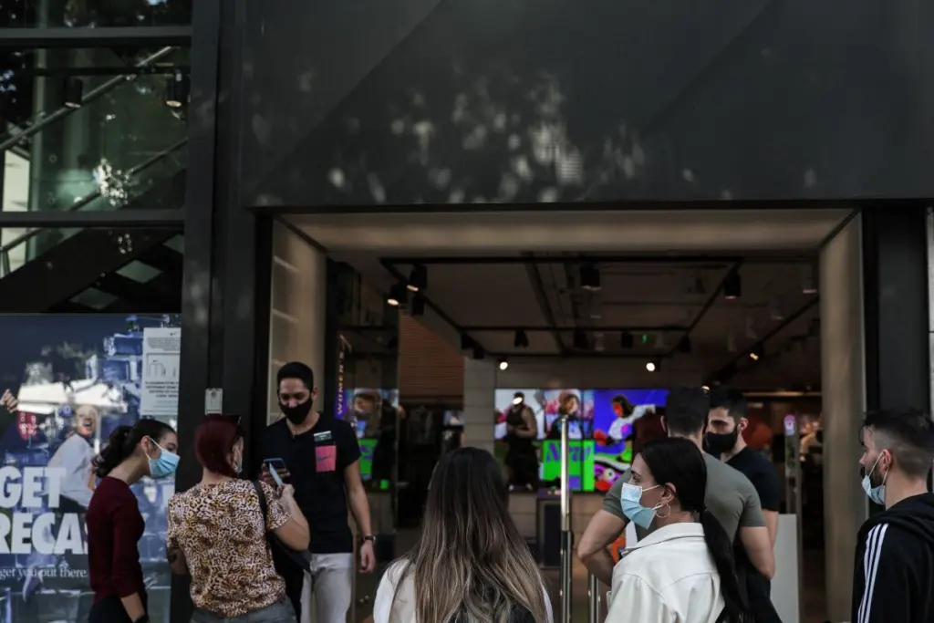 1.629 νέα κρούσματα στην Αττική – Πόσα καταγράφονται σε Θεσσαλονίκη και Λάρισα