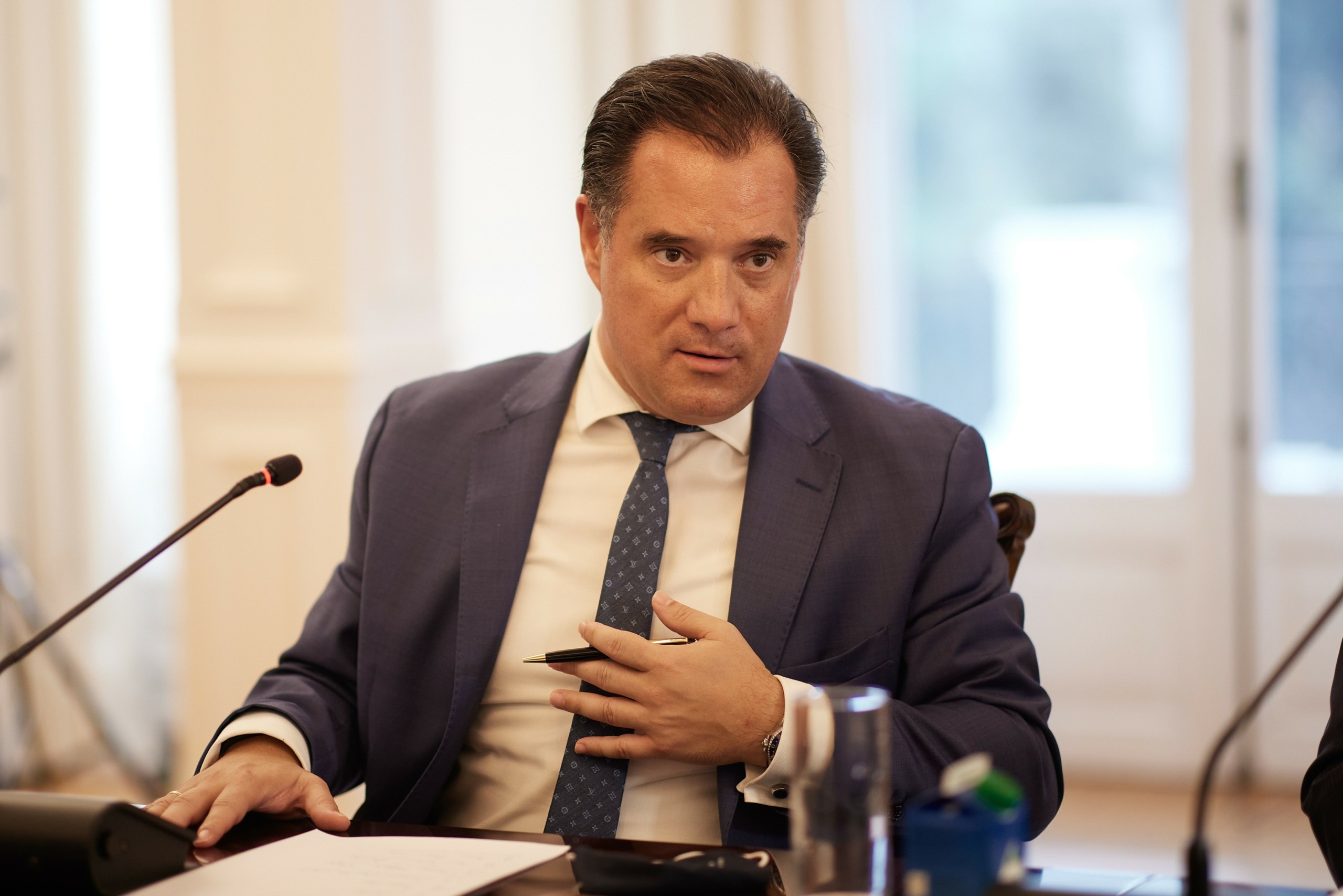 “Πακέτο” μέτρων για την αντιμετώπιση της ακρίβειας προαναγγέλλει ο Άδωνις Γεωργιάδης (vid)