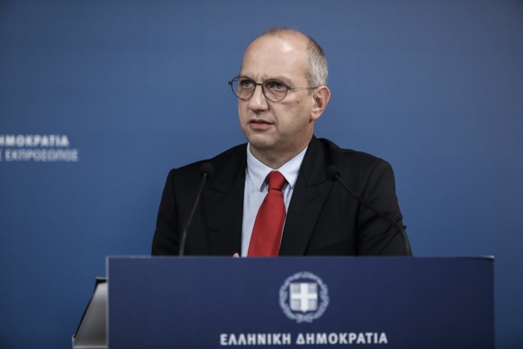 Ξεκινά η επίταξη των ιδιωτών γιατρών – Τι ανακοίνωσε ο Γιάννης Οικονόμου