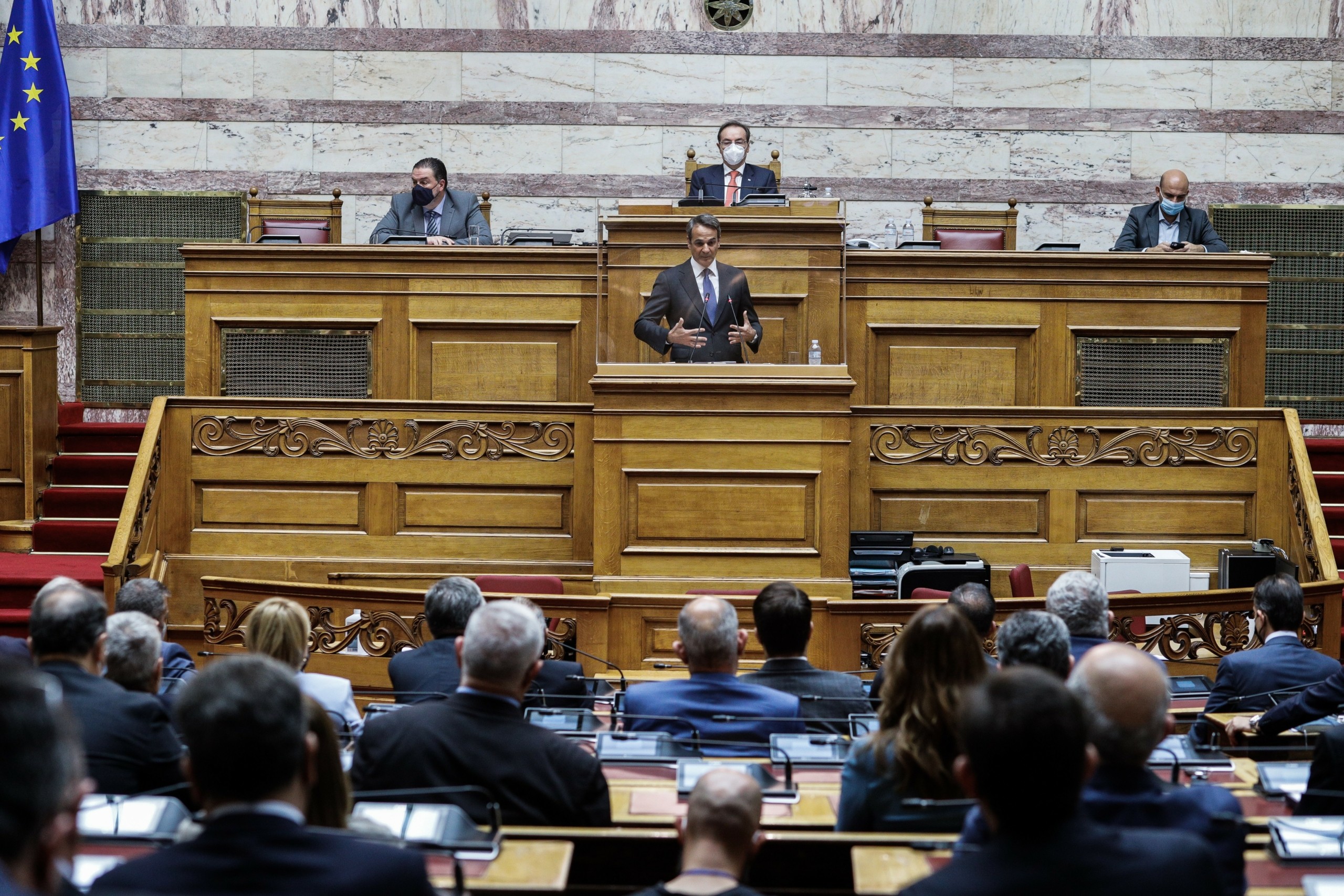 Ο Μητσοτάκης ξεκαθαρίζει στους “γαλάζιους” βουλευτές – “Δεν θα υπάρξει ξανά άλλο lockdown στη χώρα μας” (vid)