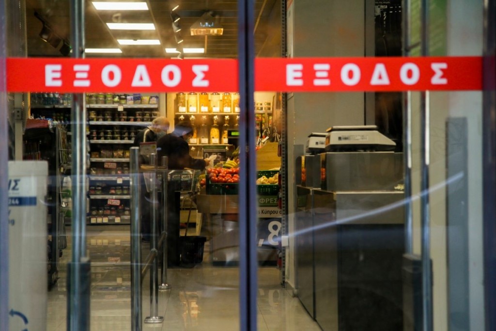 Σε πλήρη ετοιμότητα η κυβέρνηση – Νέα μέτρα για τους ανεμβολίαστους – Click way και rapid test στα σούπερ μάρκετ