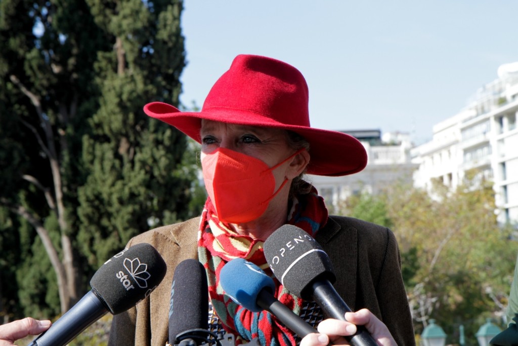 “Γιατί μήνυσα την Ολλανδή δημοσιογράφο” – Οι αναφορές στη Χρυσή Αυγή και οι εντυπώσεις