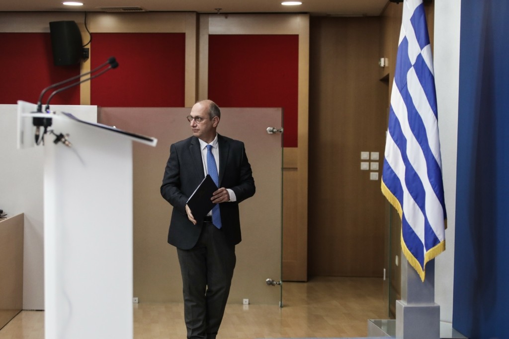 Οικονόμου για νέα μέτρα – “Πρόστιμο μόνο στον πιστό, αν πάει εκκλησία χωρίς τεστ” – Τι είπε για lockdown