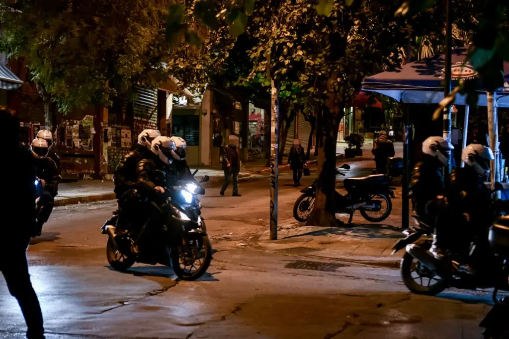Εξιχνιάστηκε δολοφονία στην Κηφισιά – Οι αρχές έχουν εξαπολύσει ανθρωποκυνηγητό για να βρουν τον 44χρονο δράστη