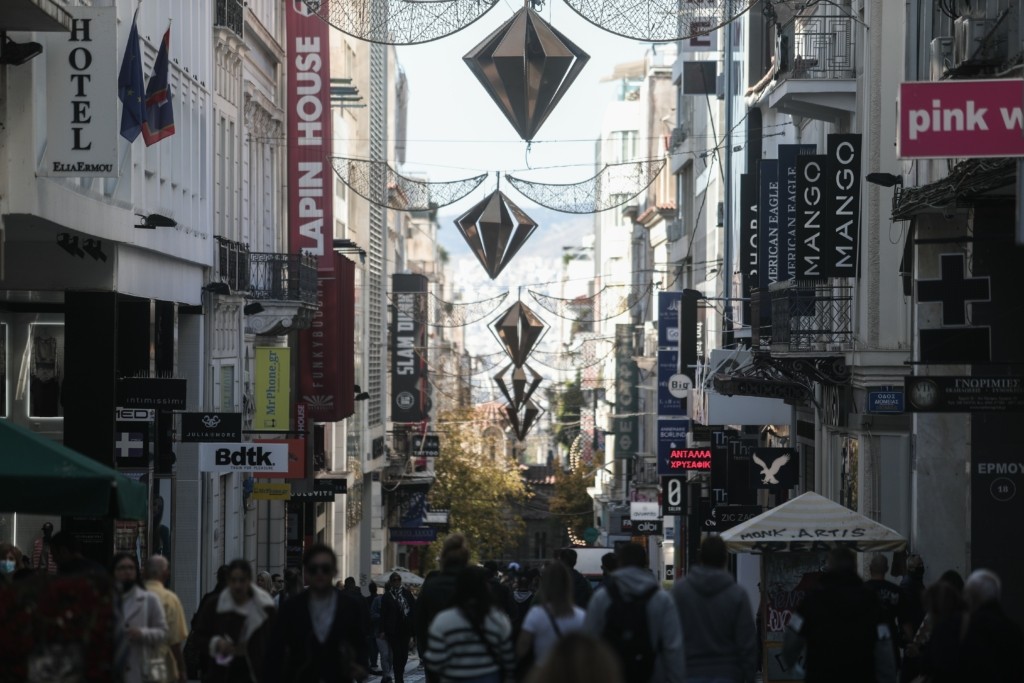 Αποστολή Μητσοτάκη στην Περιφέρεια με στόχο τους εμβολιασμούς και την ανάπτυξη της οικονομίας