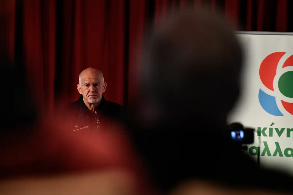 Με… “Τρέλα” ο Γιώργος Παπανδρέου φορτσάρει για τις εκλογές του ΚΙΝΑΛ