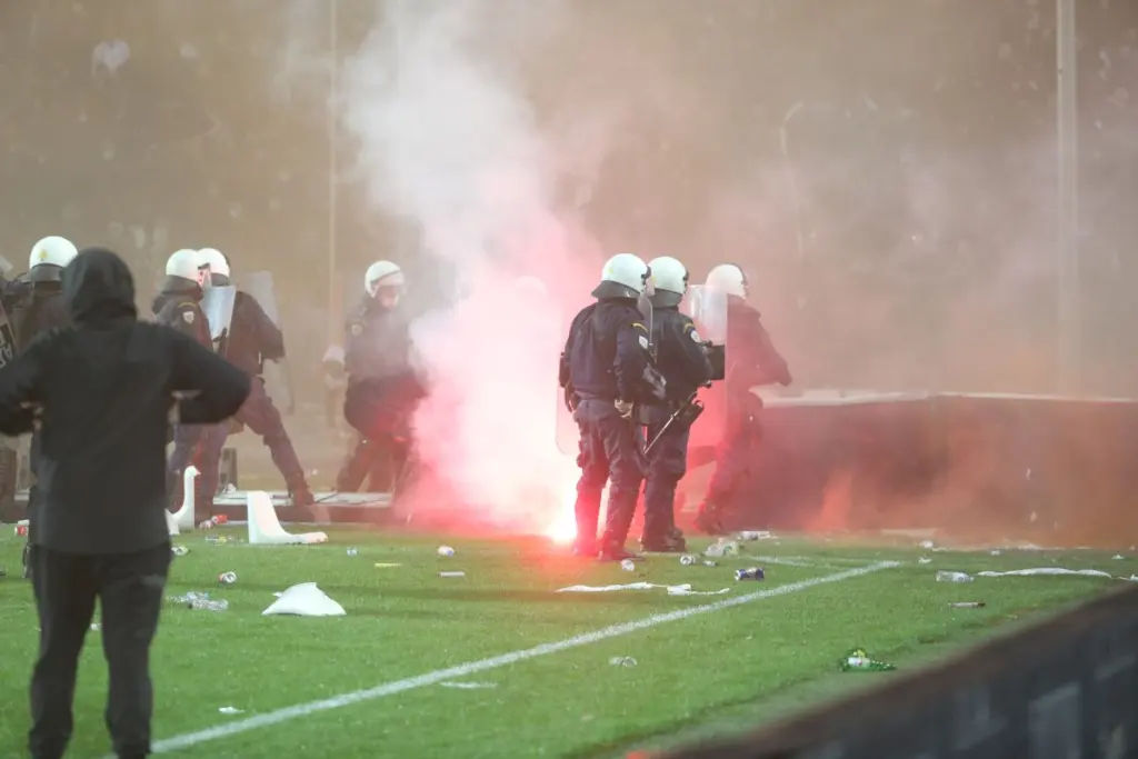 Έρευνα για τα υγειονομικά μέτρα στον ποδοσφαιρικό αγώνα Παοκ – Άρης – Τι συνέβη με τον έλεγχο των πιστοποιητικών