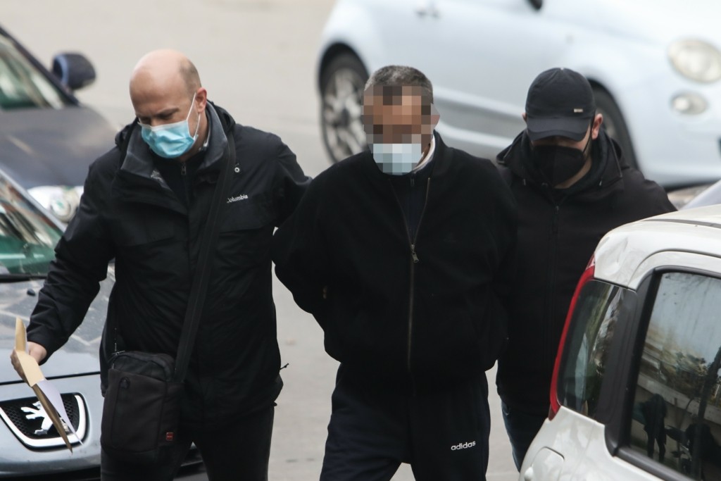 Ξέσπασε ο γιος της 48χρονης που κατακρεουργήθηκε από τον σύζυγό της – “H ζωή της ήταν μαρτύριο”