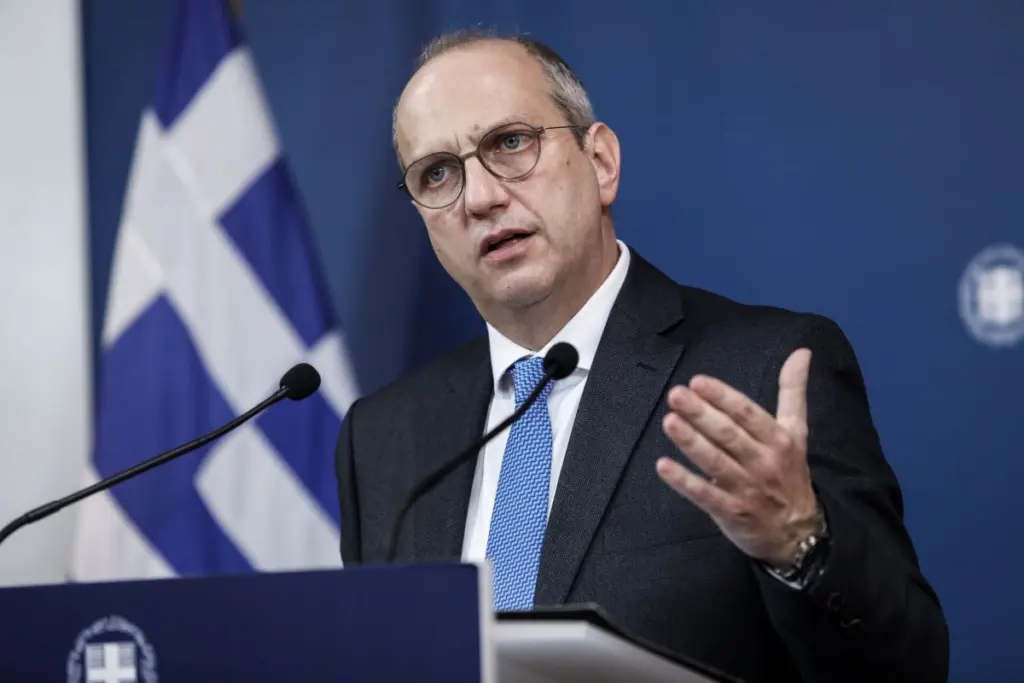 “Η χώρα δεν θα ξανακλείσει” – Τι είπε ο Οικονόμου για νέα μέτρα και μετάλλαξη Όμικρον
