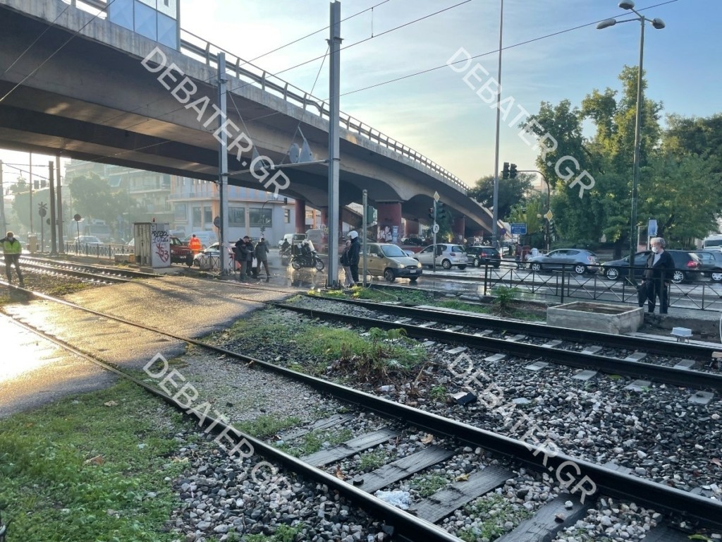 Άντρας παρασύρθηκε και σκοτώθηκε από τρένο στο Μεταξουργείο – Αυτόπτης μάρτυρας στο DEBATER (pics)
