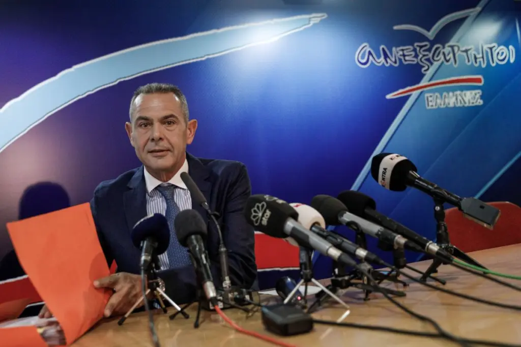 Πένθος για τον Πάνο Καμμένο – “Μαμά μου γλυκιά καλό παράδεισο”