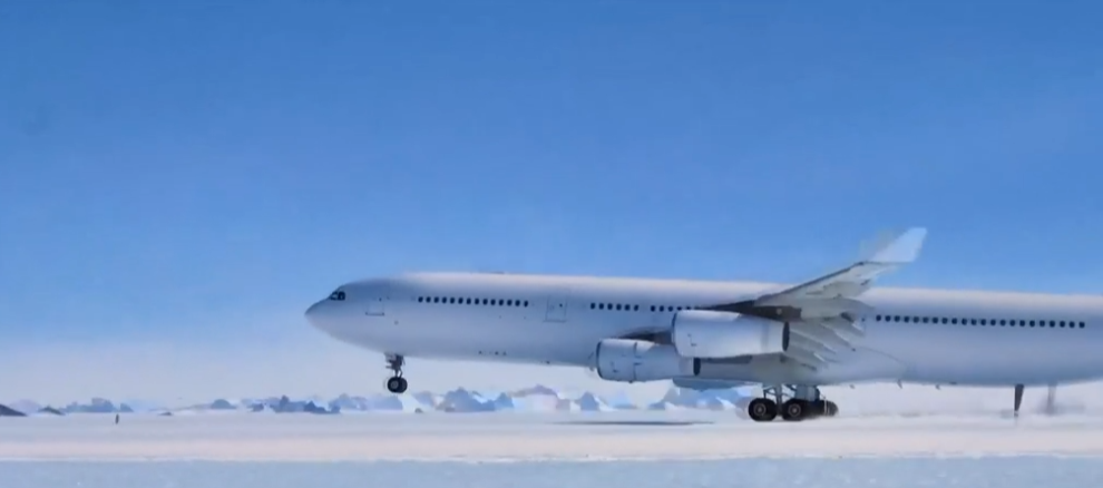 Ιστορικό γεγονός – Airbus προσγειώθηκε για πρώτη φορά στην Ανταρκτική (vid)