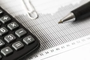 ΔΕΘ: Οι 10 προτάσεις του ΟΕΕ για φόρους, εισφορές και εισοδήματα – 120 δόσεις και «Σπίτι μου 3»
