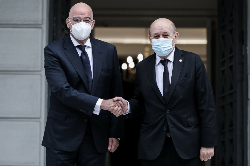 “Καρφιά” Δένδια για Σάντσεθ – “Θα ευχόμασταν κράτη-μέλη της ΕΕ να μην εξοπλίζουν χώρες που απειλούν με πόλεμο”