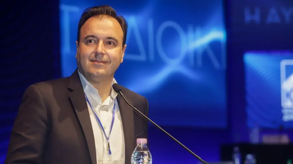 Θετικός στον κορονοϊό ο δήμαρχος Τρικάλων – Η ανάρτηση στο Facebook