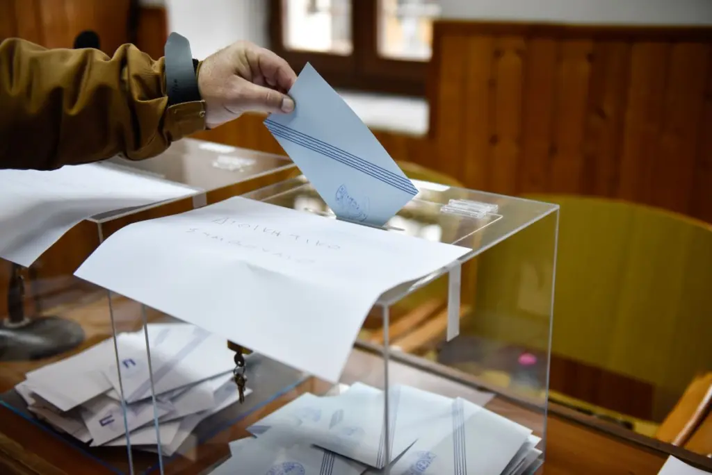 Βερβεσός και Αναστασόπουλος στον β’ γύρο των εκλογών του Δικηγορικού Συλλόγου Αθηνών