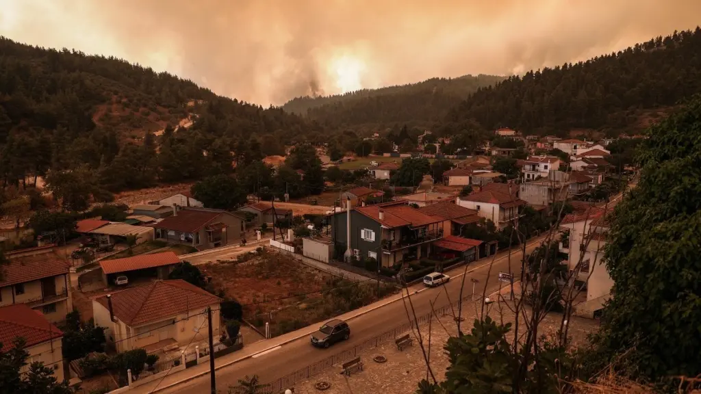 Η ηλικιωμένη “σύμβολο” στις Γούβες στο εξώφυλλο του περιοδικού “Time” (vids)