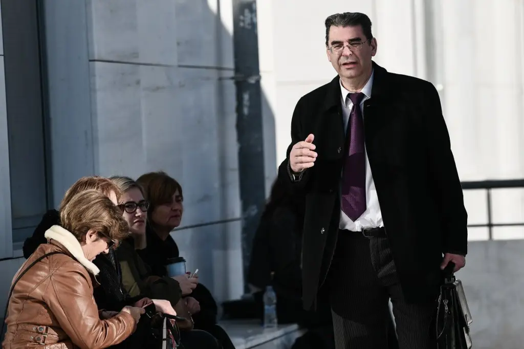 Συγκινεί ο πατέρας της Ελένης Τοπαλούδη – “Όταν δώσαμε το ρούχο ήταν σαν να διώχναμε ένα κομμάτι μέσα από την ψυχή μας ” (vid)