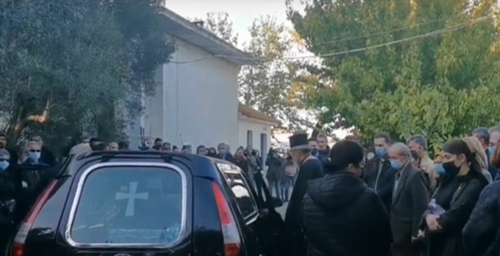 Κλίμα οδύνης στην κηδεία της Δήμητρας Ιορδανίδου (pics&vid)