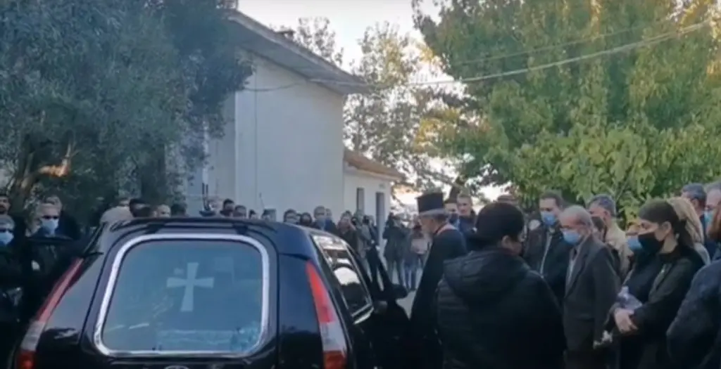 Κλίμα οδύνης στην κηδεία της Δήμητρας Ιορδανίδου (pics&vid)