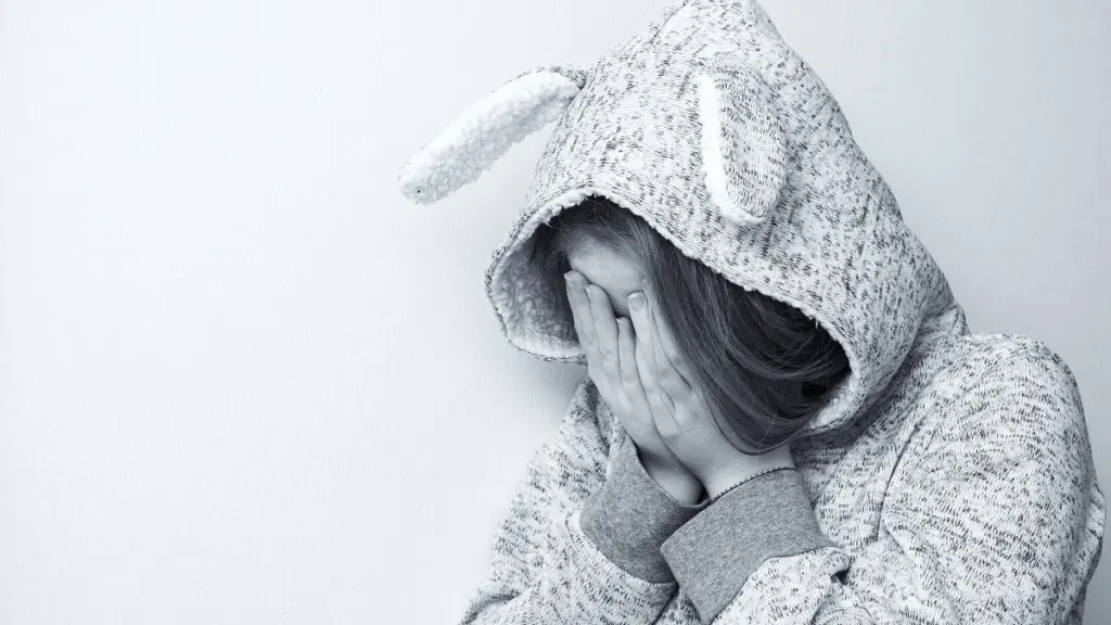 Έσπασαν στο ξύλο συμμαθήτριά τους για μία θέση στην τάξη – Της είχαν στήσει “καρτέρι” έξω από την τουαλέτα