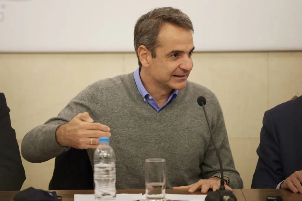 Αναβάλλεται το συνέδριο της Νέας Δημοκρατίας λόγω της μετάλλαξης Όμικρον