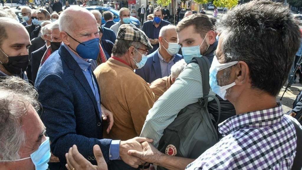 Μήνυμα Παπανδρέου από την Κρήτη – “Νέο ξεκίνημα για να σπάσει ο διπολισμός της αδράνειας”