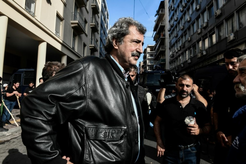 Και ο Πολάκης στην κινητοποίηση των Κρητικών αγροτών – “Η παραγωγική καρδιά του νησιού απαξιώνεται” (vid)