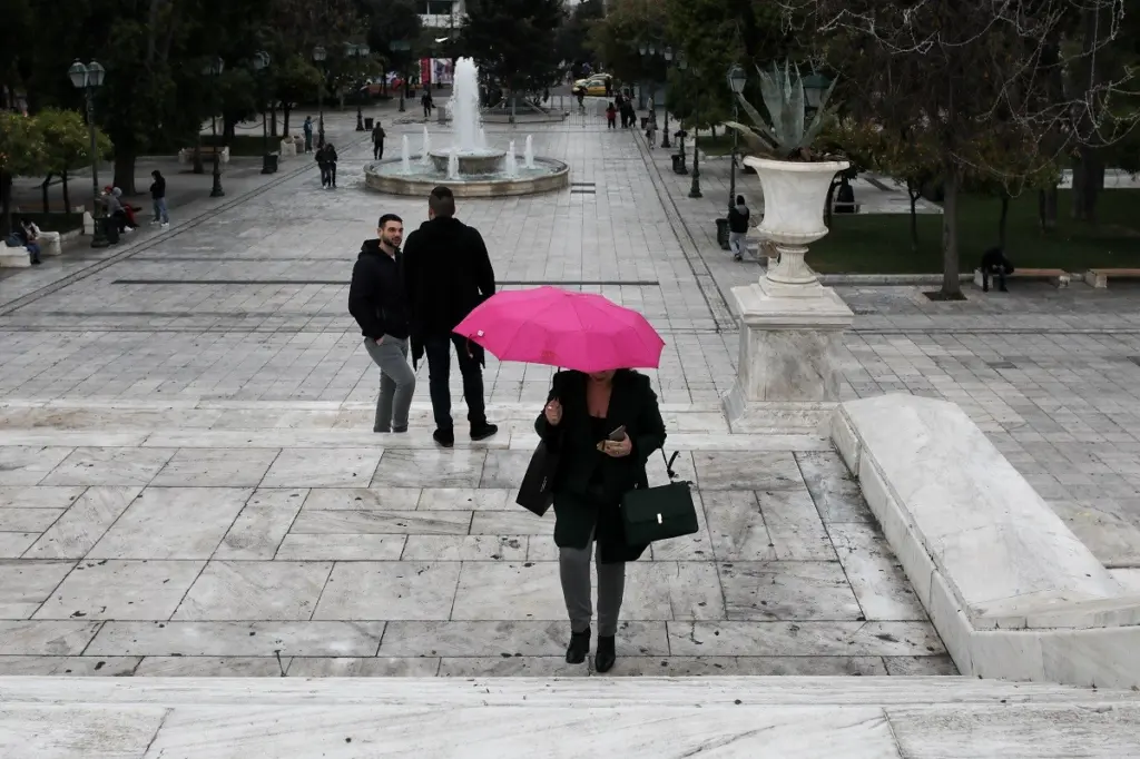 Πρωτιά για Αττική με 1.750 νέα κρούσματα – Ξεπέρασε τη Λάρισα η Αχαΐα