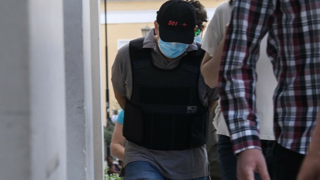 “Ήθελε να δει το παιδί μας να αργοπεθαίνει με βασανιστικό τρόπο” – Συγκλονίζει μητέρα θύματος του “ψευτογιατρού”