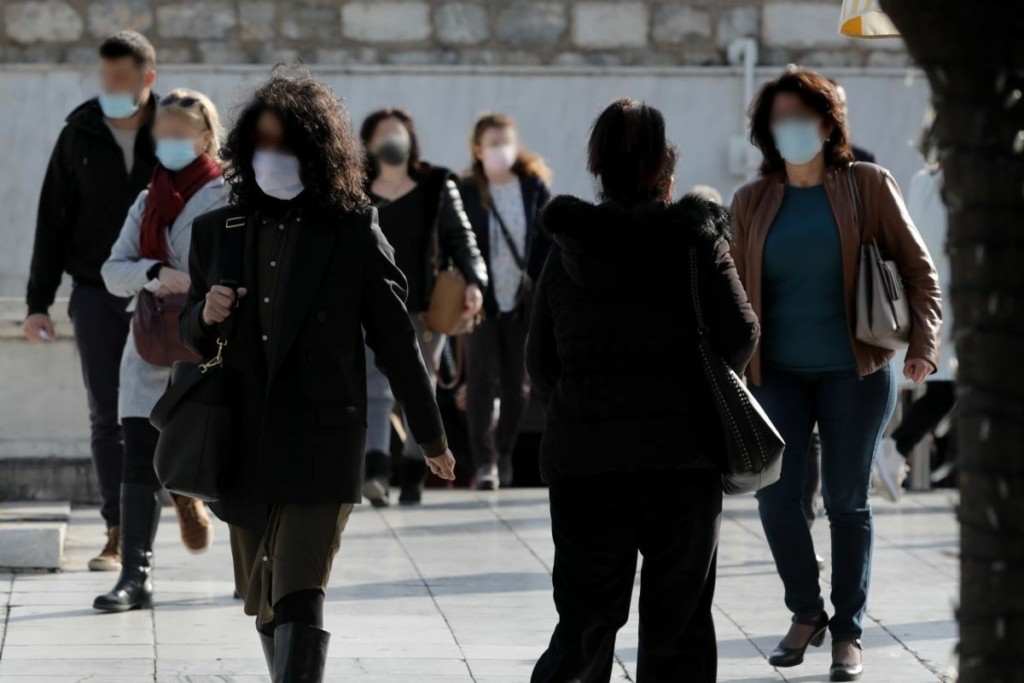 “Φλέγεται” με σχεδόν 20.000 κρούσματα η Αττική – Συναγερμός σε Ηράκλειο  Αχαΐα, και Λάρισα με πάνω από 1.000 μολύνσεις