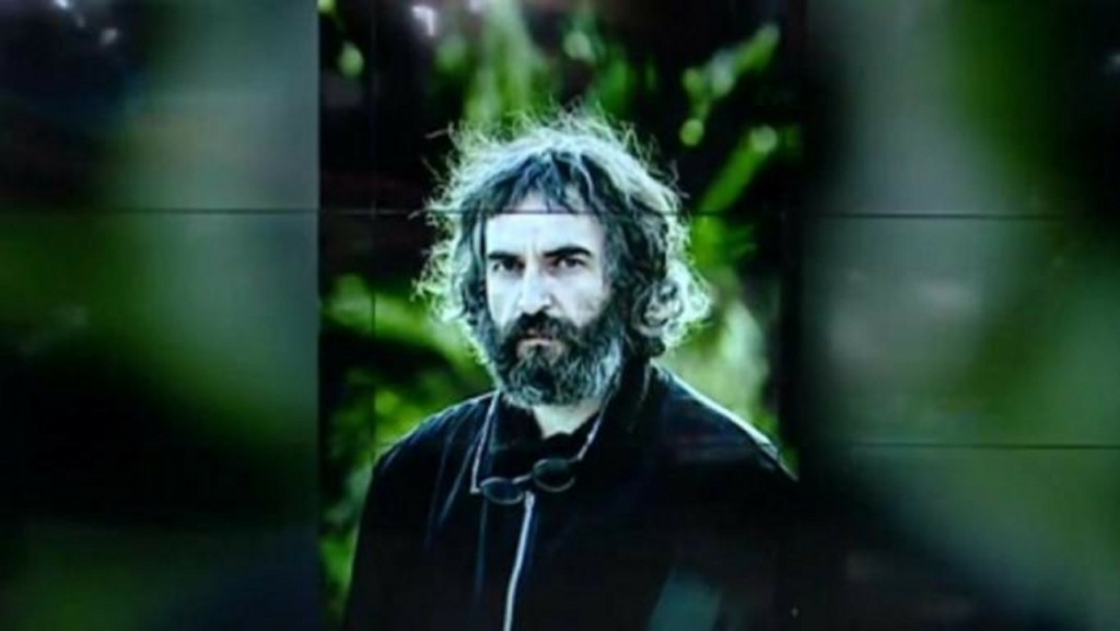 Ηθοποιοί κατακεραυνώνουν τον Σερβετάλη για την αποχώρησή του από την παράσταση – “Άνθρωποι μένουν χωρίς δουλειά”