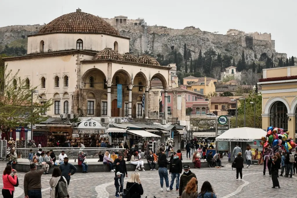 Συννεφιά και άνοδος της θερμοκρασίας το Σάββατο – Πού θα βρέξει (vids)