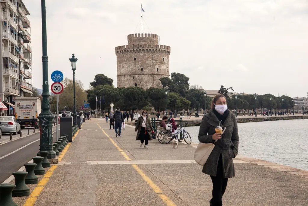 Αύξηση κατά 55% του ιικού φορτίου στα λύματα της Θεσσαλονίκης μέσα σε μια εβδομάδα