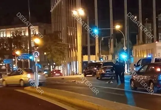 Νεκρός ο πεζός που παρασύρθηκε από ταξί έξω από τη Βουλή – Πώς έγινε το τροχαίο