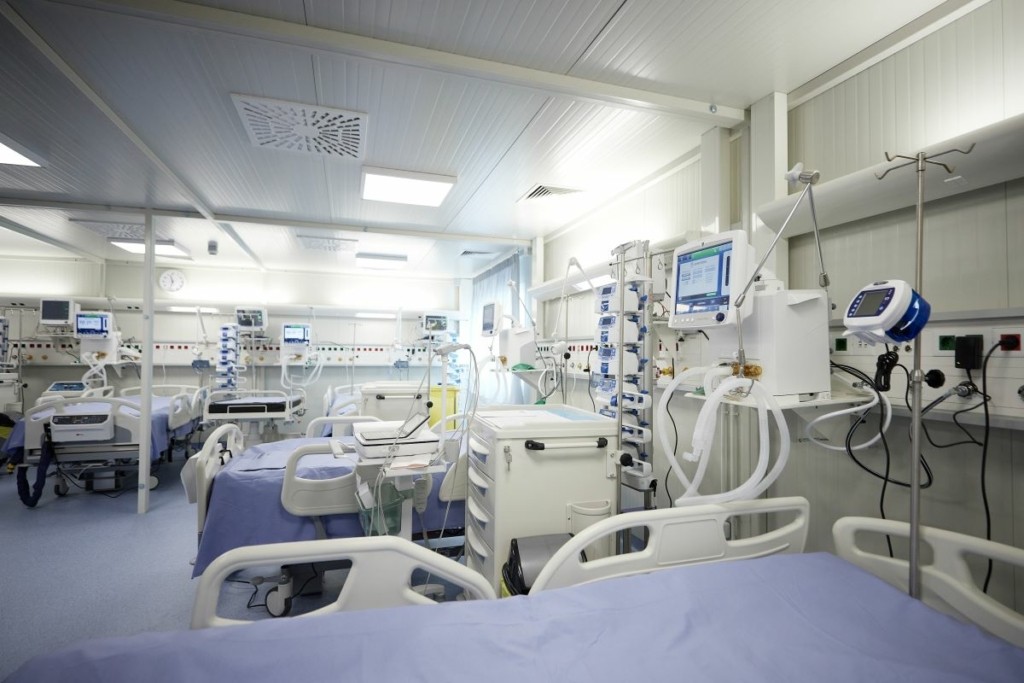Αυτά είναι τα συχνότερα συμπτώματα της Όμικρον – Ποιοι είναι αυτοί που κινδυνεύουν