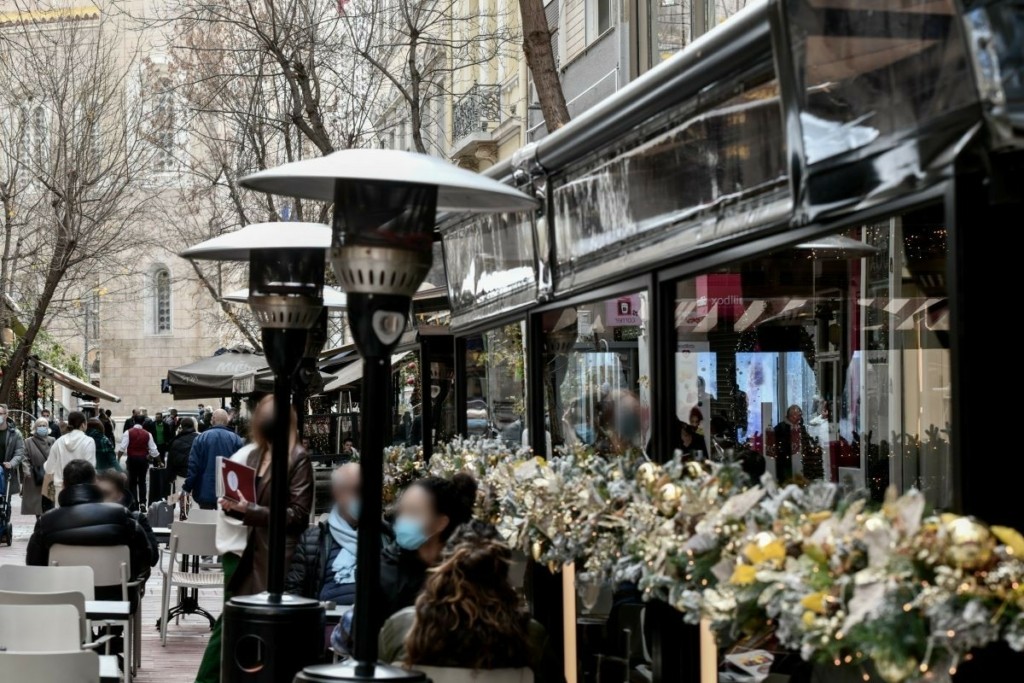13 μέτρα προστασίας για να γιορτάσουμε με ασφάλεια το Ρεβεγιόν – Αποστάσεις και μάσκες υψηλής προστασίας