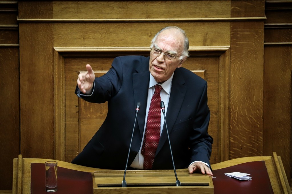 Σοκάρει ο γιος του Βασίλη Λεβέντη: “Μας είπε ότι πήγε να ‘φύγει’ δύο φορές – Εμβολιαστείτε”