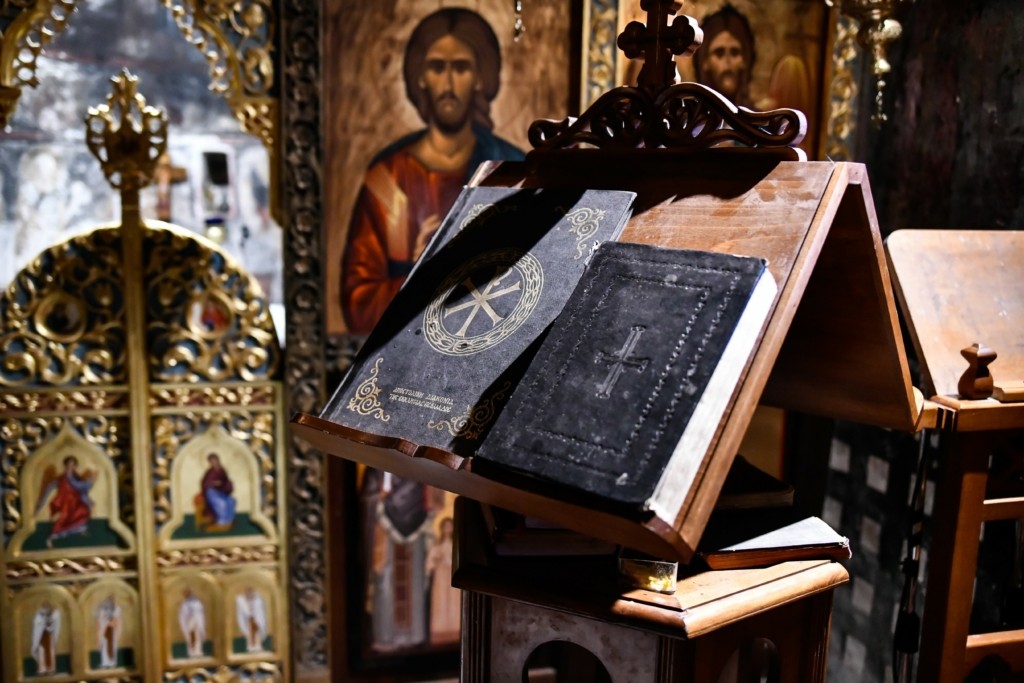 Στο νοσοκομείο με κορονοϊό ο Ηγούμενος της μονής Μολυβδοσκέπασης – Δεν έχει εμβολιαστεί