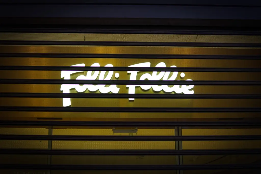 Η Folli Follie ζητά αποδέσμευση περιουσιακών στοιχείων – “Πλήττεται η εικόνα της χώρας στο επενδυτικό κοινό”