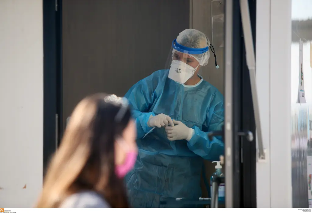 Προειδοποίηση Θωμαΐδη για απότομη και δραματική κρουσμάτων – “Χειροτερεύει η κατάσταση”