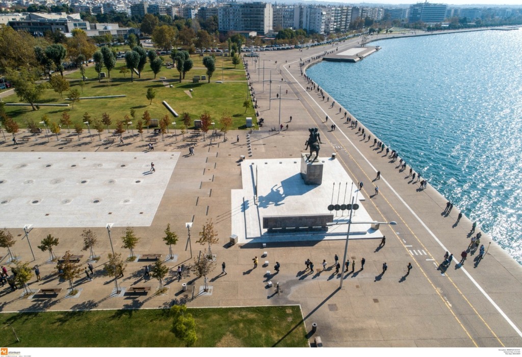 Η μετάλλαξη Όμικρον έφτασε και στη Θεσσαλονίκη – Ανιχνεύτηκε στα λύματα