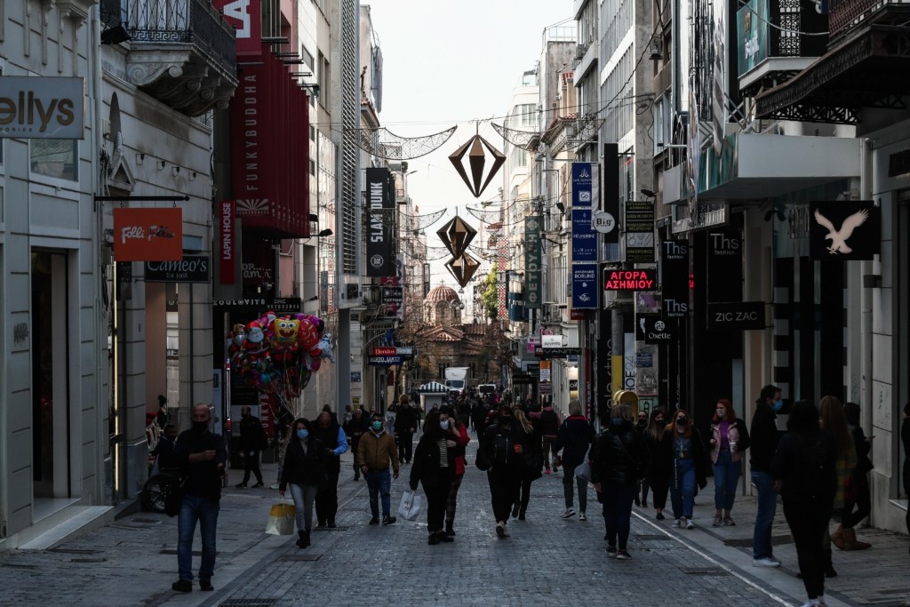 Πώς θα λειτουργήσουν τα καταστήματα κατά τη διάρκεια των γιορτών – Αναλυτικά οι μέρες και ώρες
