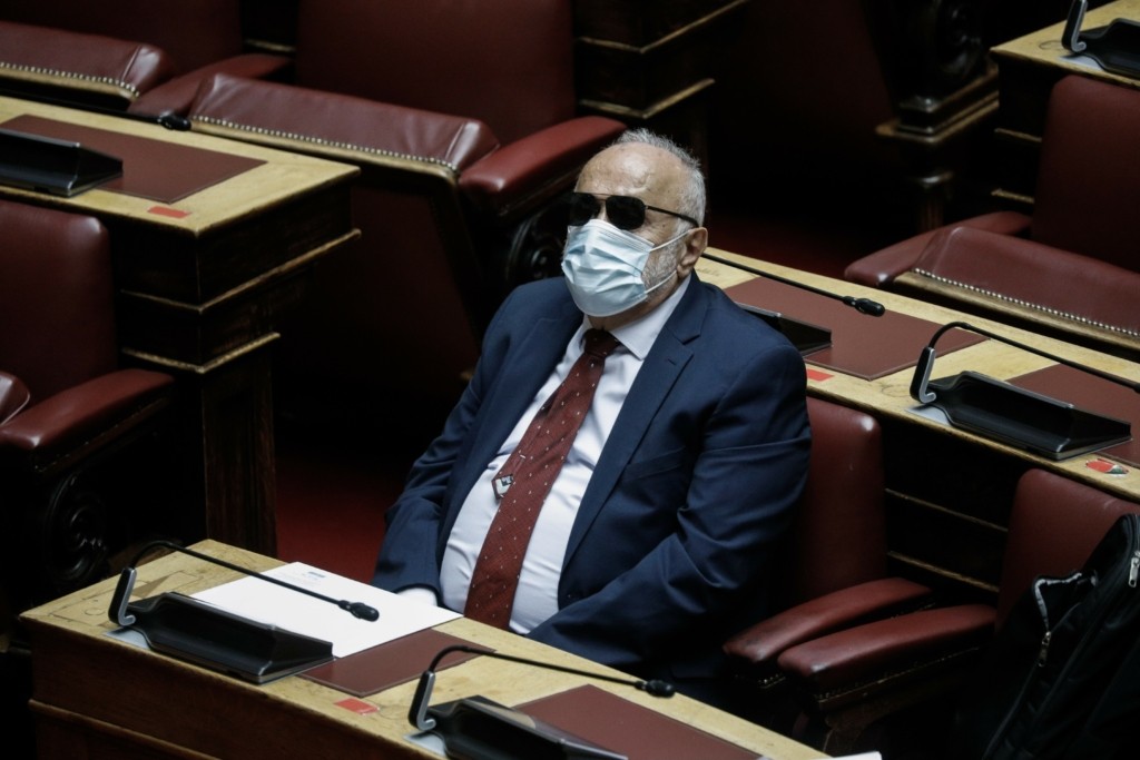 Παραιτείται από τη βουλευτική ασυλία ο Κουρουμπλής – Θα καταθέσει μήνυση για τους θανάτους ασθενών