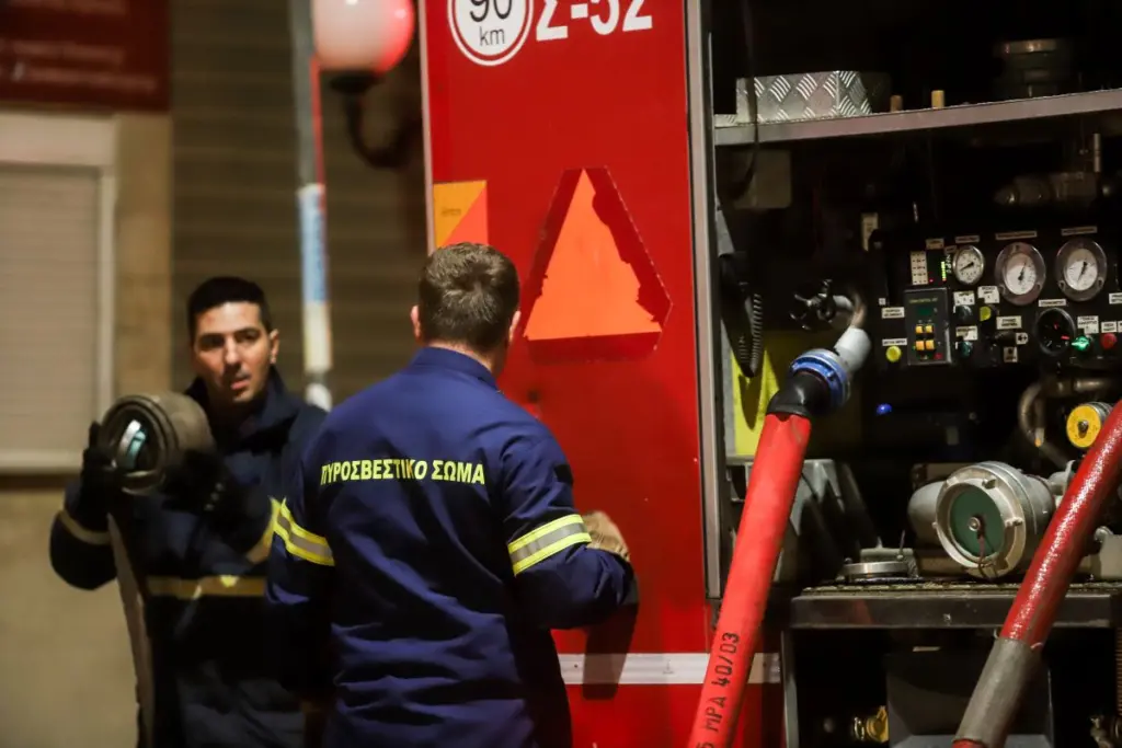 Φωτιά σε διαμέρισμα στη Φιλοθέη